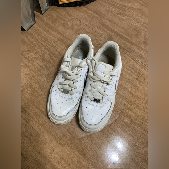 Nike Force 1 - Picture 2 of 4